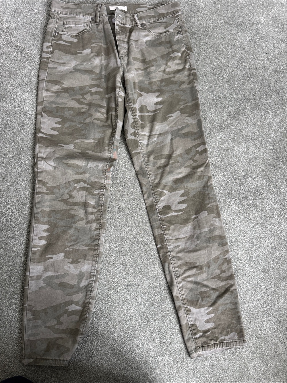 LOFT Olive Green Camo Pants